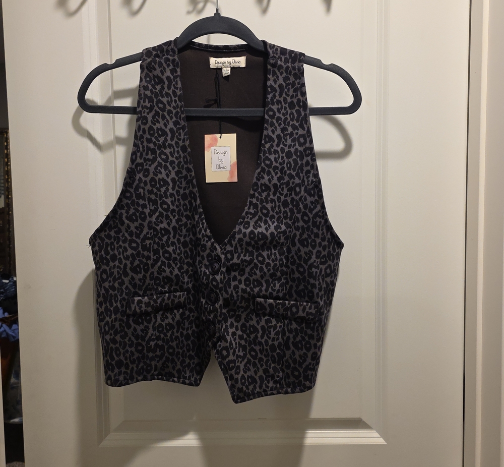 Women's Black & Gray Leopard Print Vest